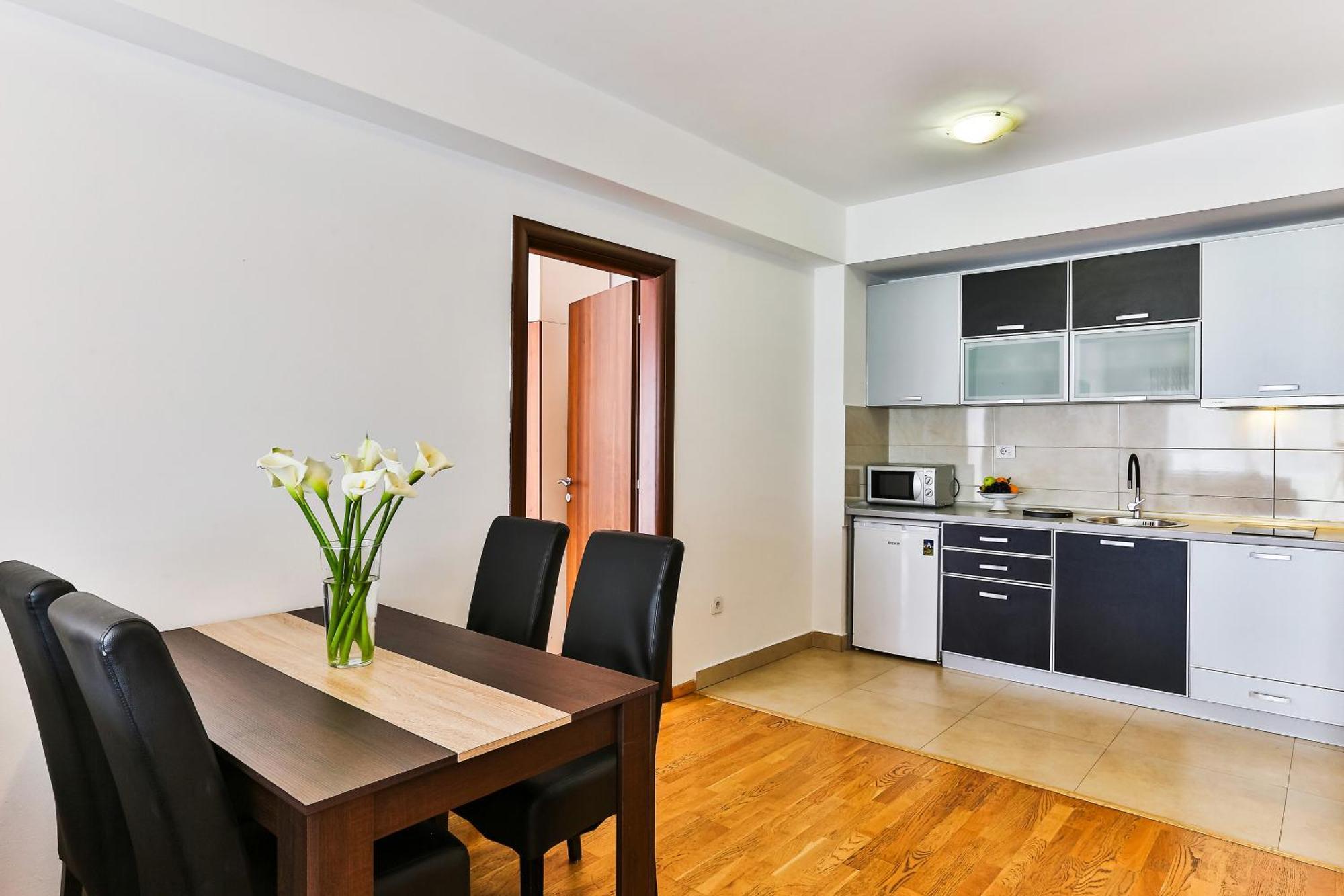 City Montesun Apartments 2 Budva Luaran gambar