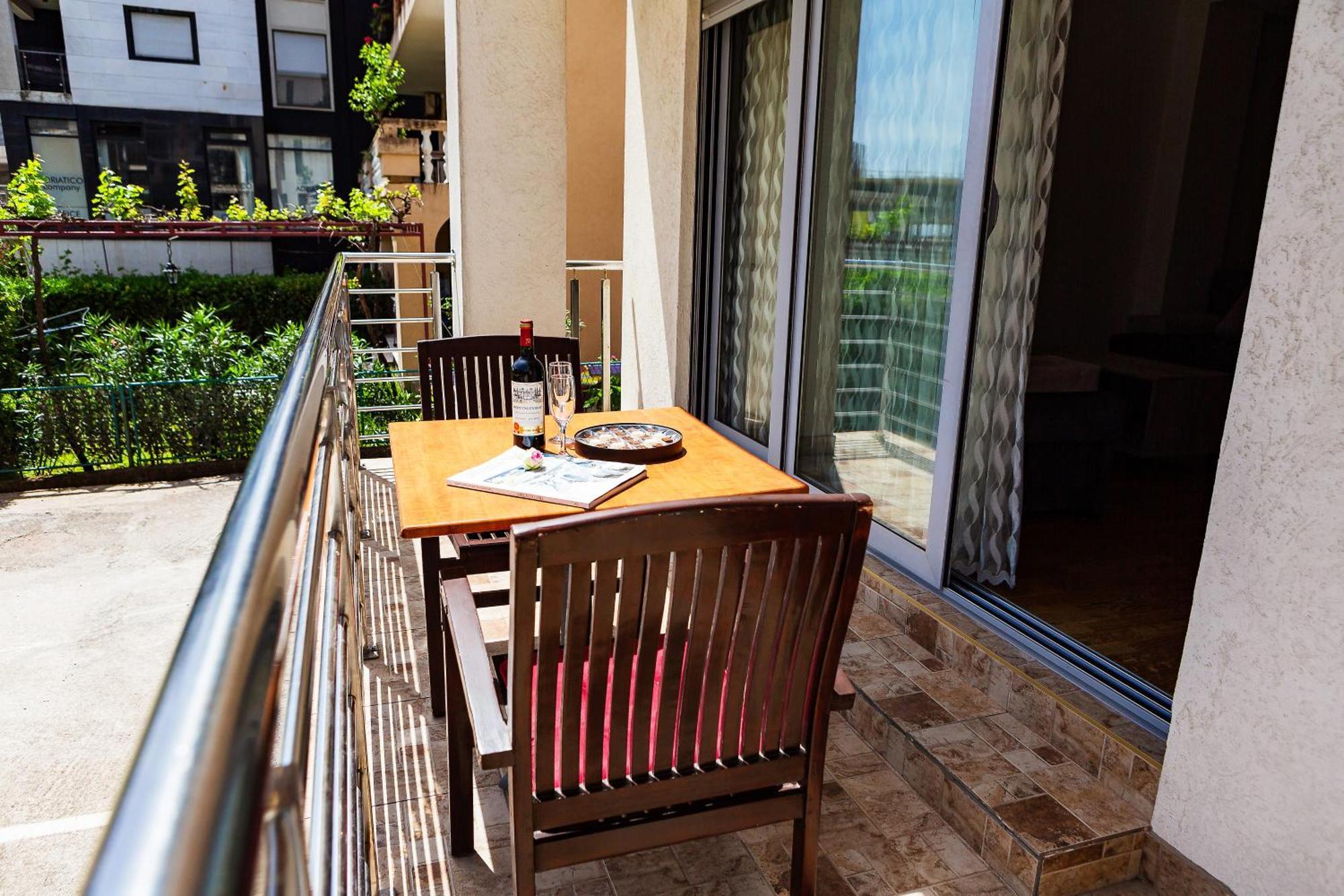 City Montesun Apartments 2 Budva Luaran gambar