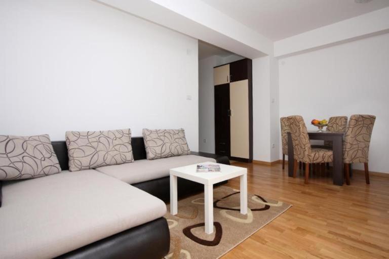 City Montesun Apartments 2 Budva Luaran gambar